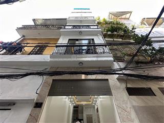 10tỷ có nhà đẹp ở ngay, thang máy, oto vào nhà. cách phố lên trọng tấn chỉ 1km