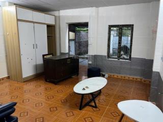 Gần bệnh viện đa khoa đức giang  cách nhà văn hóa phường 10 m  gần trường thcs thanh am