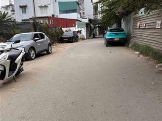 Bán lô đất đẹp  hẻm xe tải quay đầu gần chợ phú thuận q7