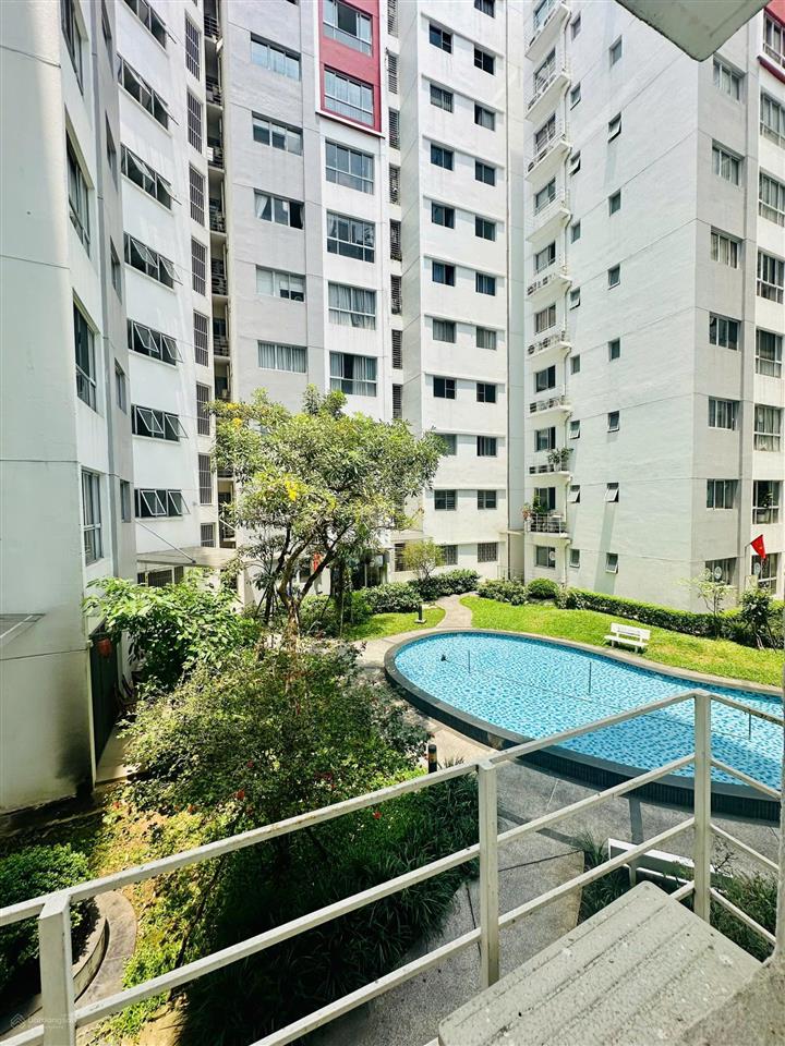 Bán ruby 2pn 4.350 có sổ hồng view nội khu block d