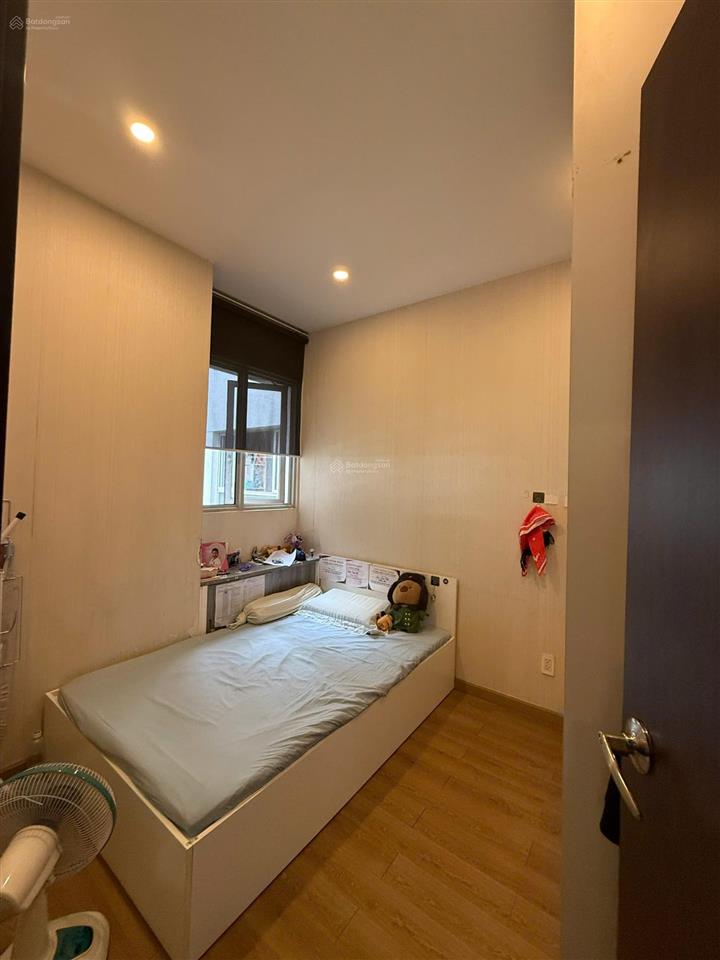 Bán căn ruby 3pn có ban công | giá 5,8 tỷ | sổ hồng cầm tay | full nội thất view công viên 16ha