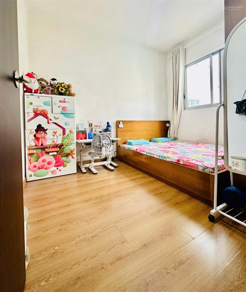 Bán gấp căn hộ ruby 2pn | giá 4,350 tỷ | full nội thất view nội khu block d có sổ hồng