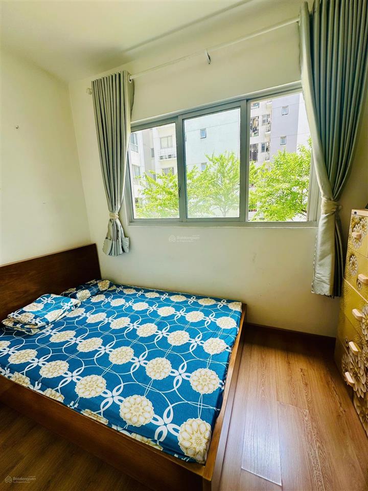 Bán gấp căn hộ ruby 2pn | giá 4,350 tỷ | full nội thất view nội khu block d có sổ hồng
