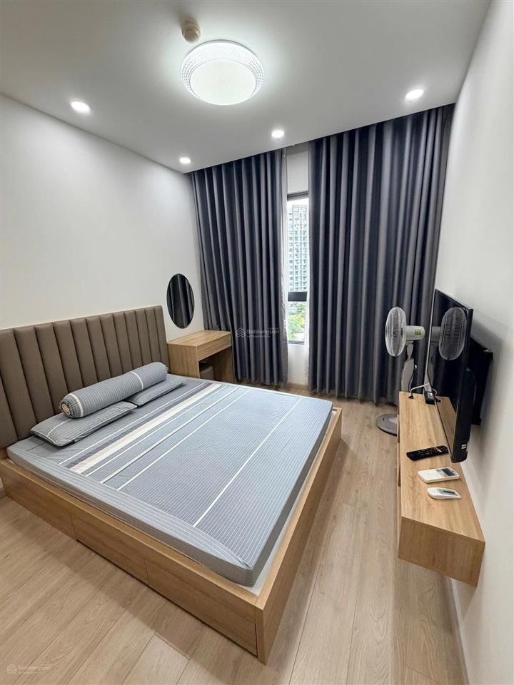 Cho thuê emerald celadon city giá 15 triệu full nội thất | view nội khu hướng nam mát mẻ