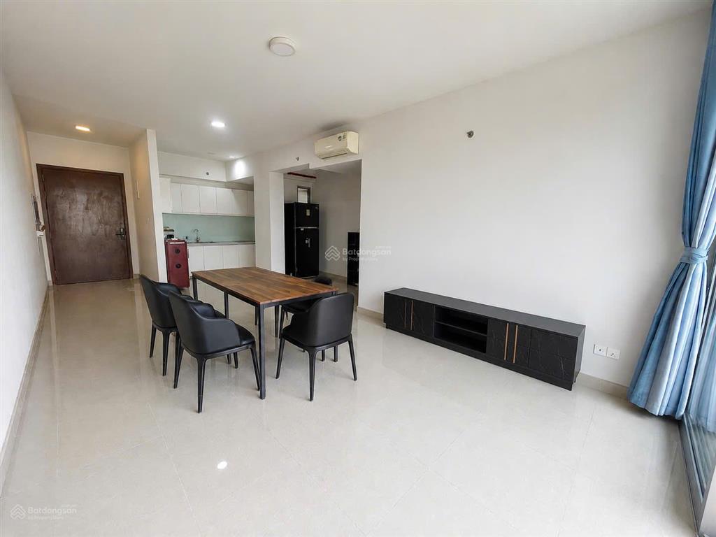 Cho thuê ruby 3pn có ban công 14 triệu view công viên 16ha