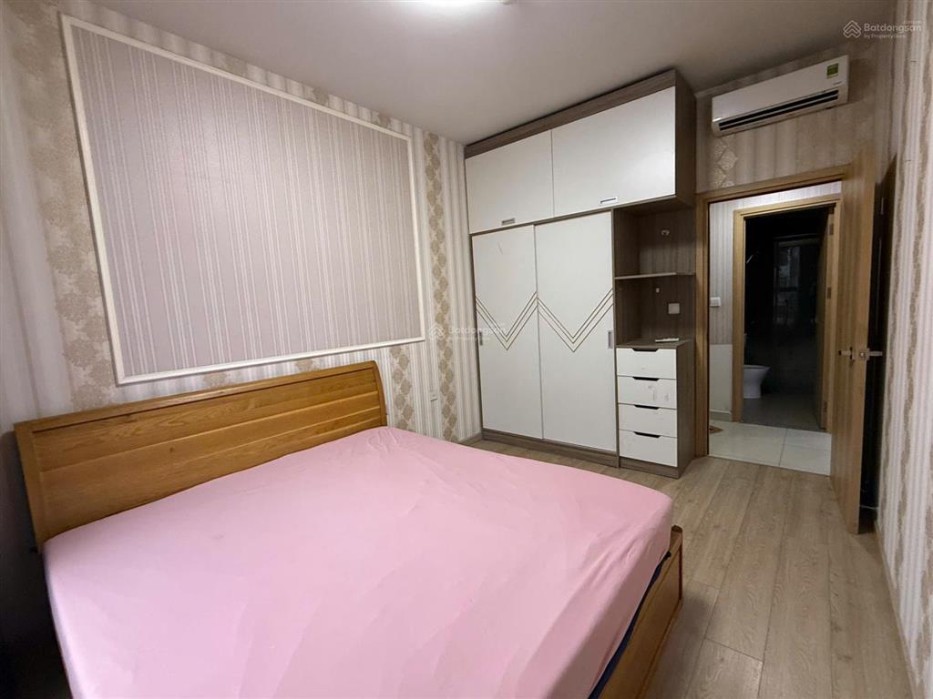 Emerald 2pn 13 triệu | gần full nội thất view đông nam