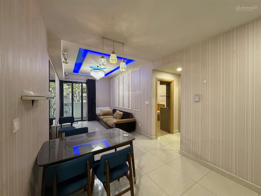 Emerald 2pn 13 triệu | gần full nội thất view đông nam
