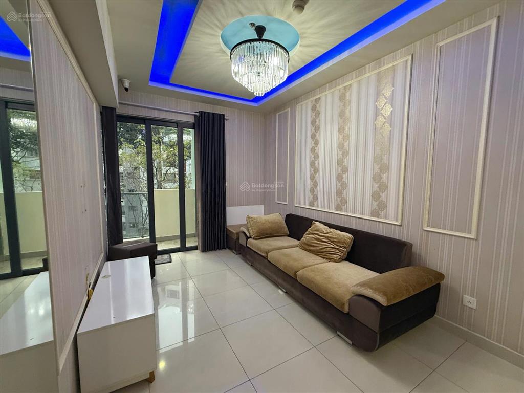 Emerald 2pn 13 triệu | gần full nội thất view đông nam