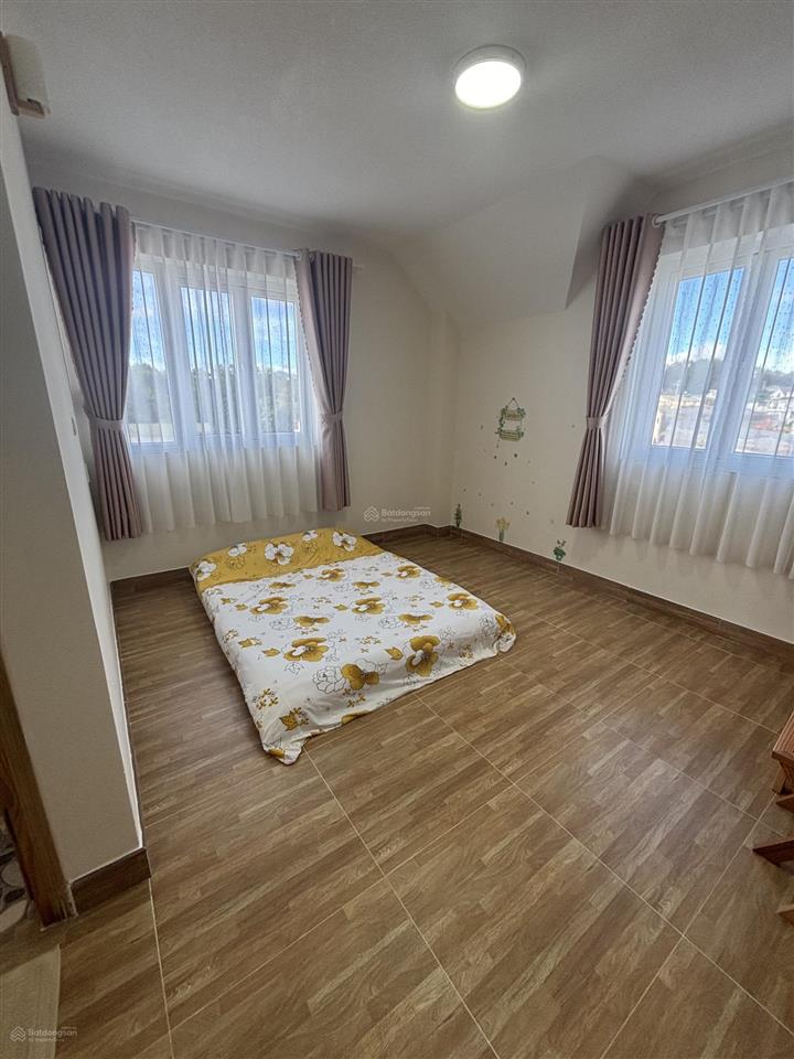 Cần bán biệt thự sân vườn ngô tất tố, p8đà lạt