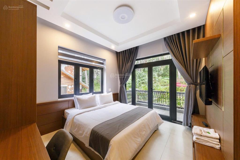 Villa view rừng thông trung tâm đà lạt