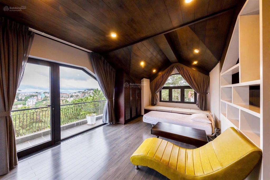 Villa view rừng thông trung tâm đà lạt