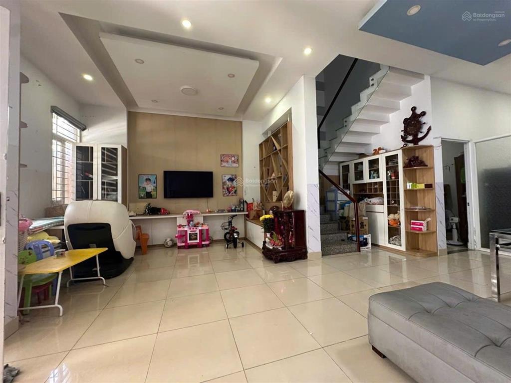 Chỉ 5ty lẻ  ccg b.án nhà bình tân cuối tân kỳ tân quý ngang lớn khủng 6m5x12m 2 tầng3 pn