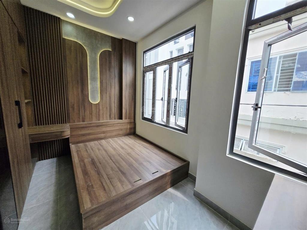 S. iêu phẩm 4 tầng  sát mặt tiền vừa ở vừa kinh doanh  giáp tân phú  32m2 4pn 5 wc hoàn công