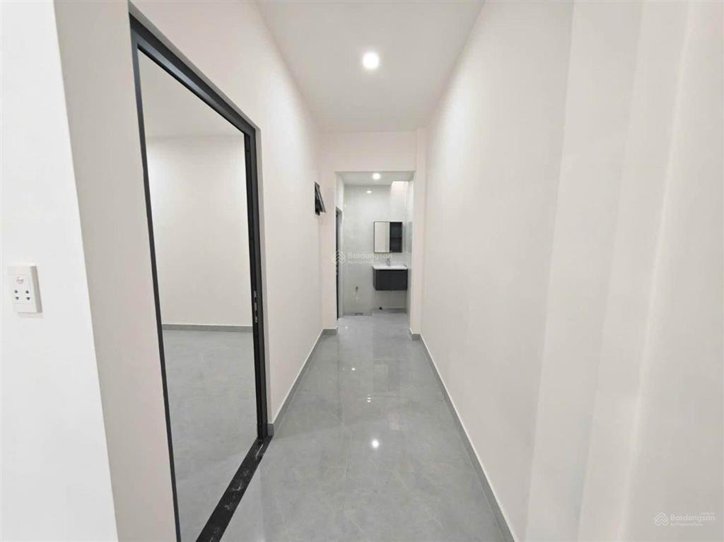 Nhà mới 2 tầng đường nguyễn thị tú  sổ riêng  sát trường học  ngang 5x14  3 phòng ngủ  2wc