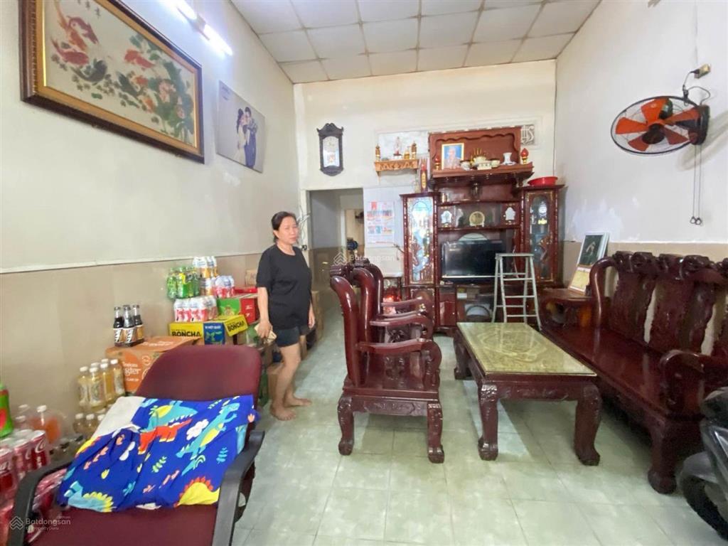 Vị trí kinh doanh buôn bán đa ngành  ngay phan đăng giảng  lê trọng tấn. dt 98m2 nở hậu tài lộc