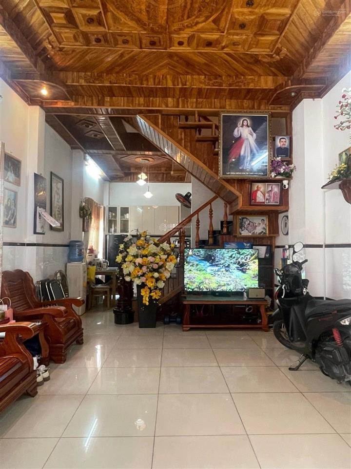 Khu vip tây thạnh  40m2  3 tầng  3pn  nội thất gỗ xịn sò  chủ nhiệt bán