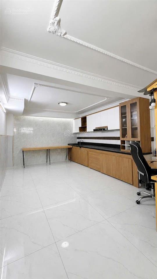 Mặt tiền kinh doanh thông 80m25 tầng 5pn chủ ng.ộp gấp bán  shr hoàn công đủ chỉ hơn 5 ty