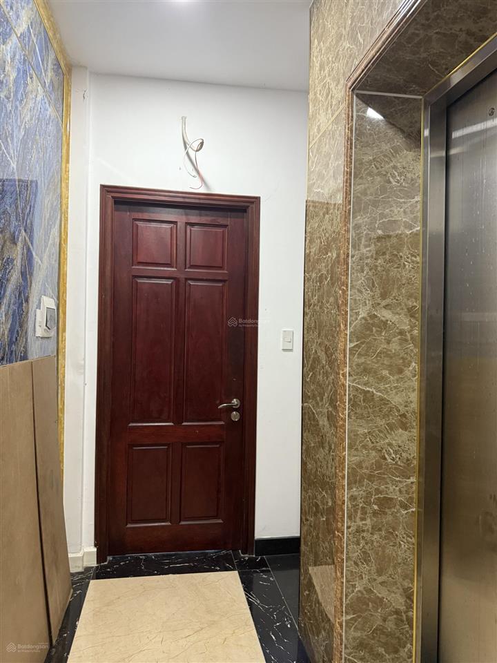 Thang máy xịn sò  5 tầng  ngay tl10  khu tên lửa  kddv đỉnh  chỉ nhỉnh 6 tỷ