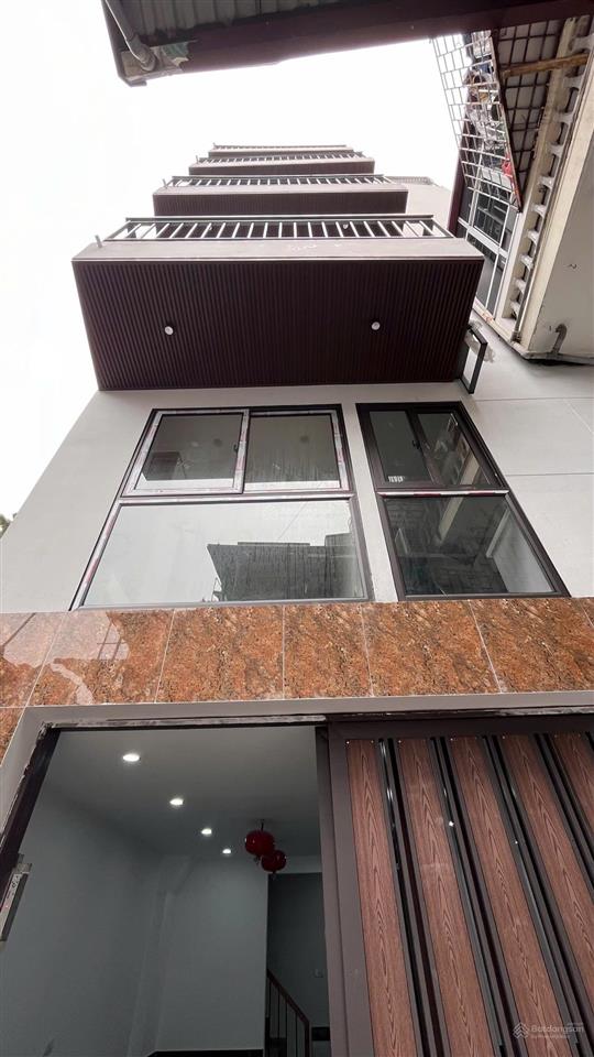 Giảm sốc 3 tỷ nhà 7 tầng thang máy ngô sĩ liên 11 phòng khép kín dòng tiền 70 triệu/tháng!