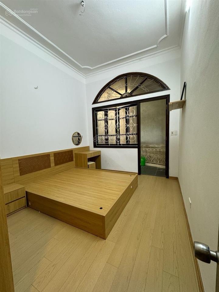 Phố thái hà đống đa  50m ra phố  50m2 x 4 tầng x 15 tỷ  mặt tiền 6,5m . tiện xung ngập tràn