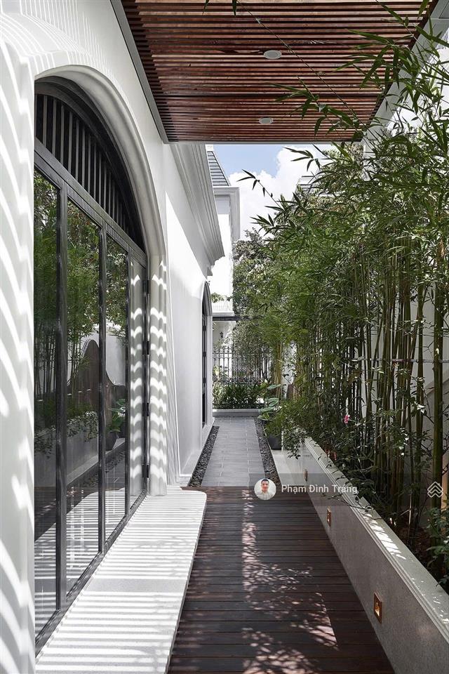 Giảm 30 tỷ  bán gấp | biệt thự 250m * 4 tầng giáp cầu giấy, starlake, ngoại giao đoàn