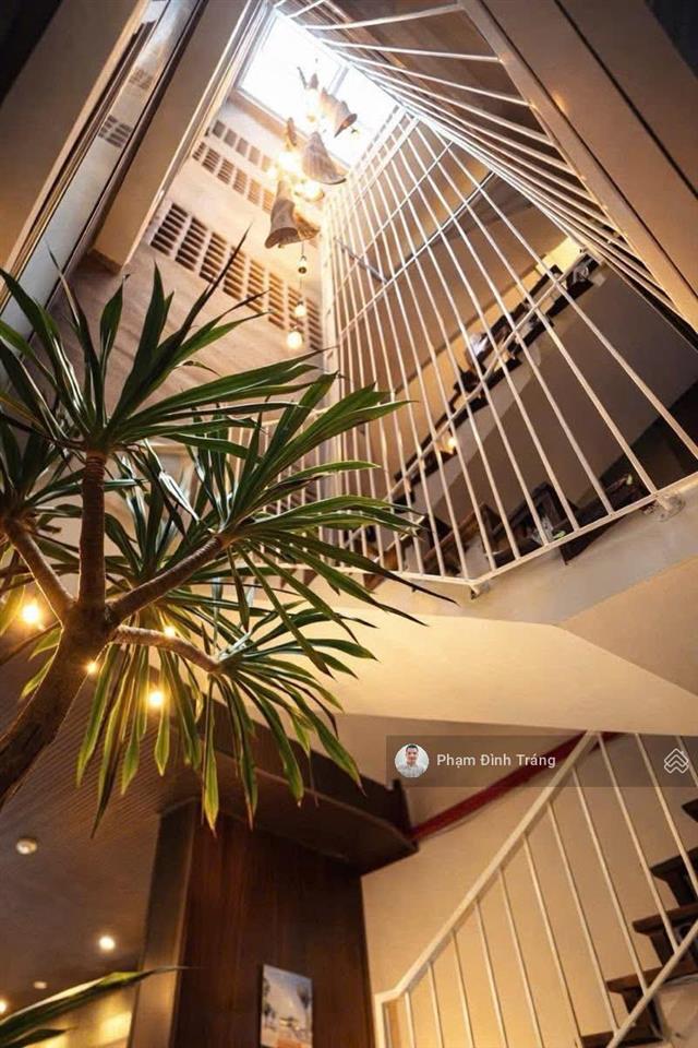 Bán nhà phân lô vip hoàng quốc việt cầu giấy 124m2 x 4 tầng  mặt tiền 8.5m  44.5 tỷ