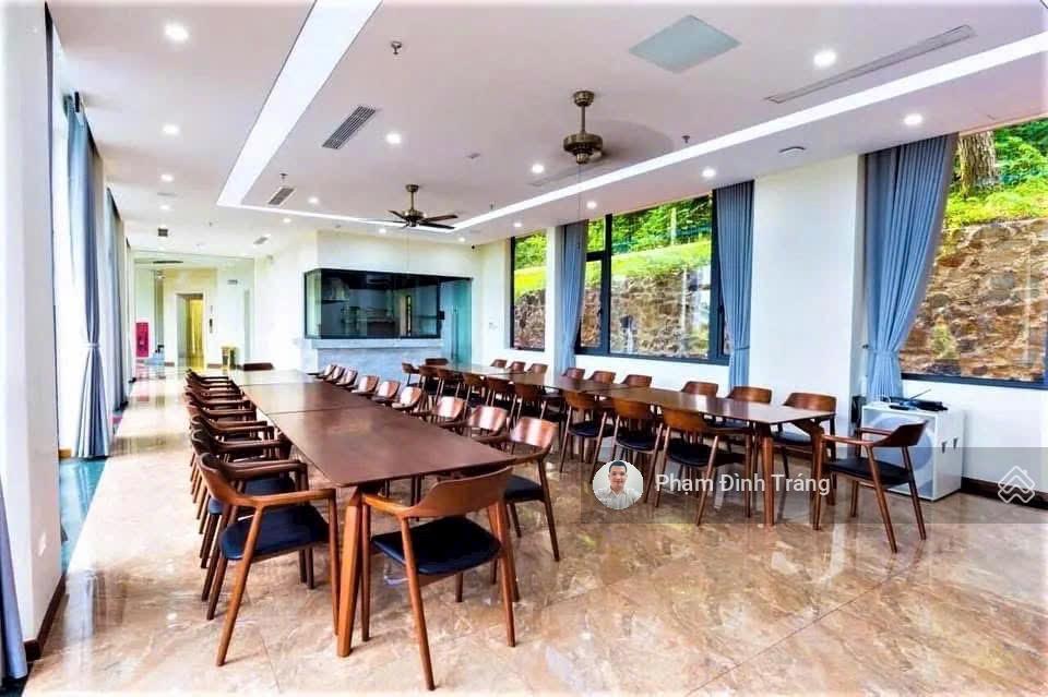 Siêu villa  bt nghỉ dưỡng tam đảo 2300m2  doanh thu 200 triệu/tháng  38 tỷ