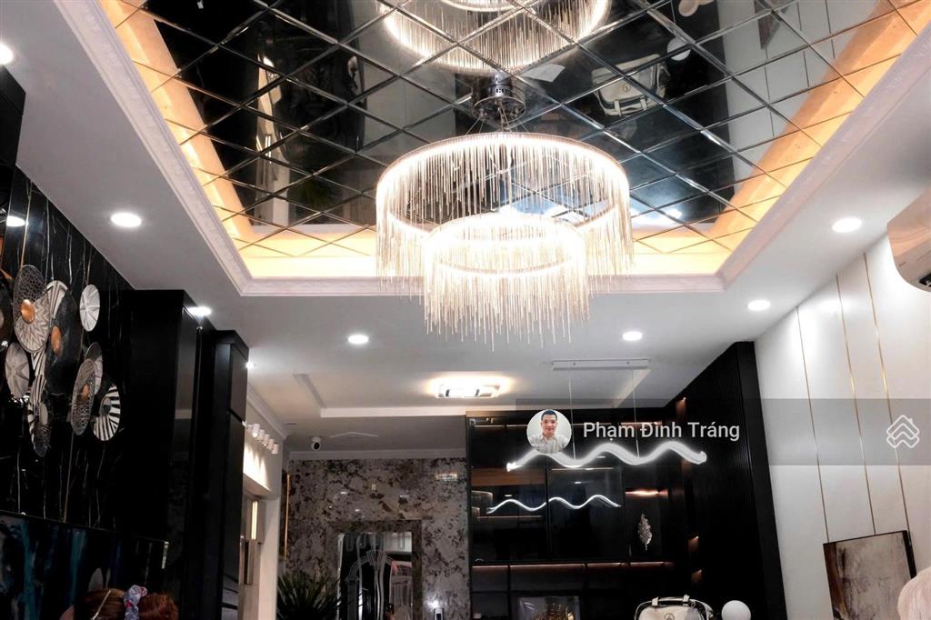 Bán nhà phân lô ô tô tránh 460 khương đình 40m2 x 5 tầng  mặt tiền 4m  10,8 tỷ