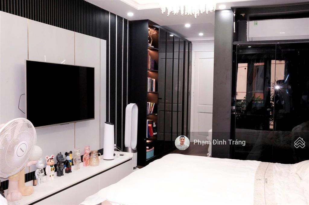 Bán nhà phân lô ô tô tránh 460 khương đình 40m2 x 5 tầng  mặt tiền 4m  10,8 tỷ