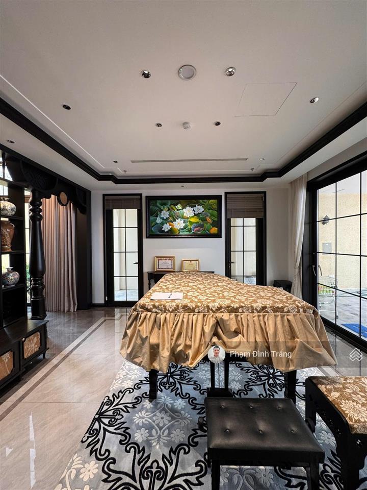 Biệt thự siêu hiếm đẹp phố quảng an  xuân diệu  view hồ tây  484m2  185 tỷ