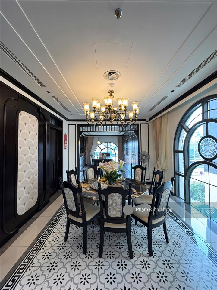 Biệt thự siêu hiếm đẹp phố quảng an  xuân diệu  view hồ tây  484m2  185 tỷ
