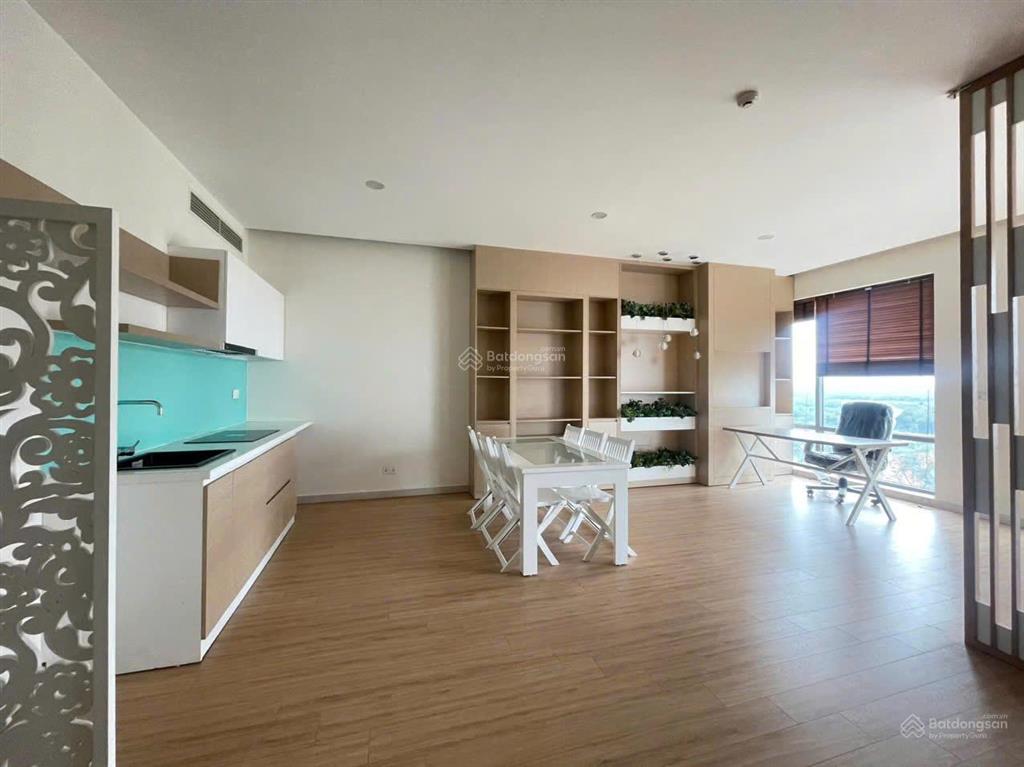 Cho thuê văn phòng golden king, 45m2, 15 triệu phú mỹ hưng quận 7, hcm