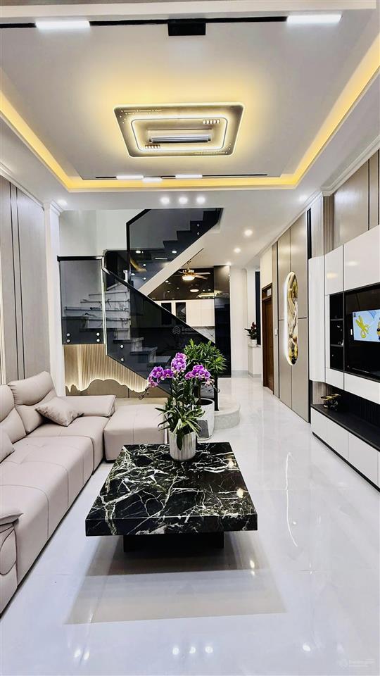 Nhà đẹp 2 tầng mới xây ngang 7,63  đường ô tô giá rẻ