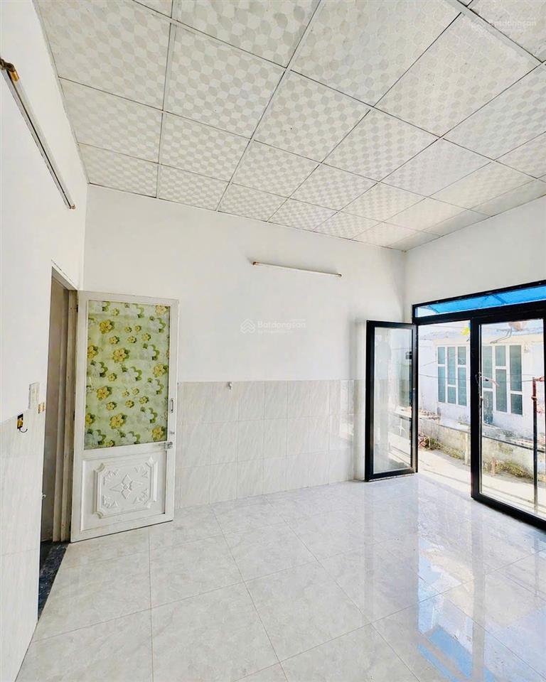 Bán nhà gần chợ vĩnh hải, nhà thờ, biển hòn chồng chỉ 1 tỷ 980