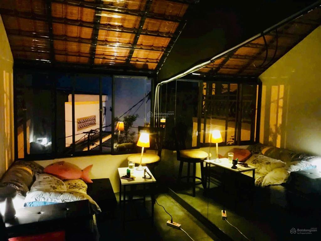 Bán nhà đẹp 3 tầng gần biển hòn chồng  chợ  trường học, diện tích 82,3m2