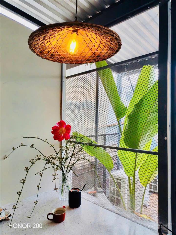 Bán nhà đẹp 3 tầng gần biển hòn chồng  chợ  trường học, diện tích 82,3m2