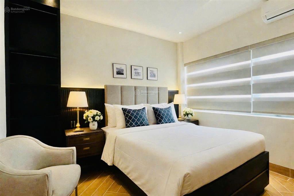 Bán nhà trung tâm 3 tầng, 4pn + 5wc, diện tích 100m2