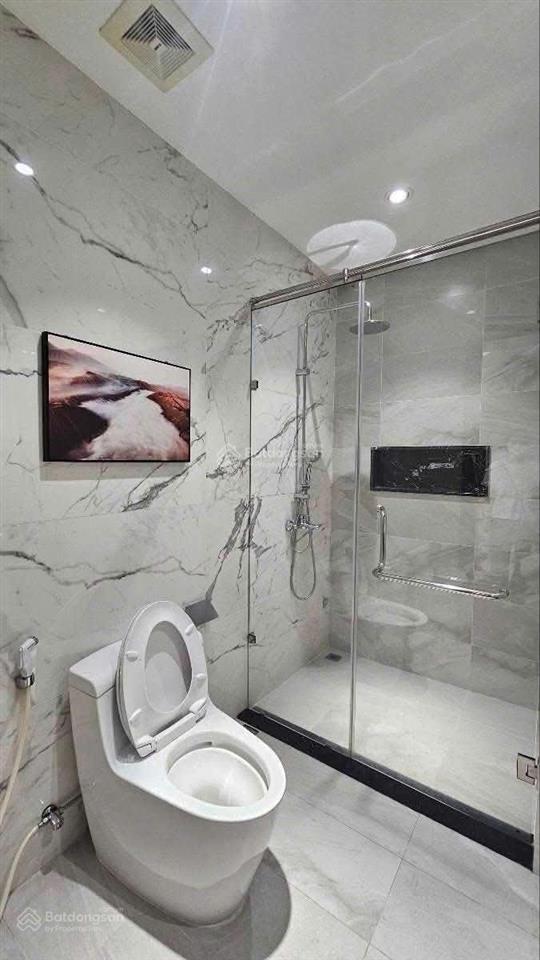 Bán nhà đẹp 5 tầng mặt tiền ngô gia tự / nha trang  giá 35 tỷ tttp.