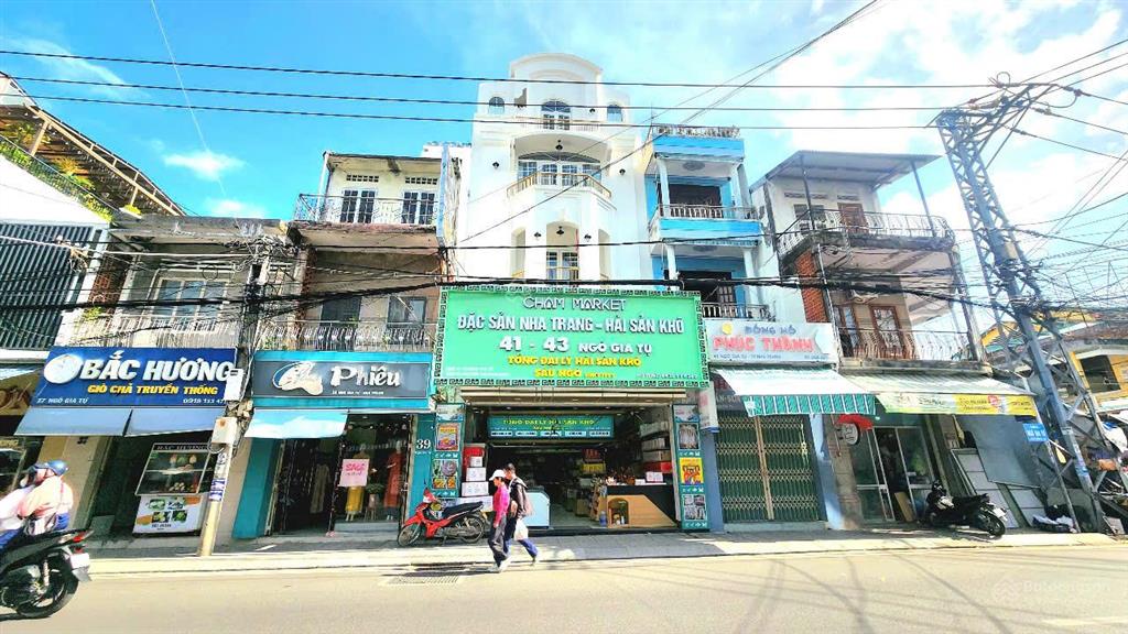 Bán nhà đẹp 5 tầng mặt tiền ngô gia tự / nha trang  giá 35 tỷ tttp.