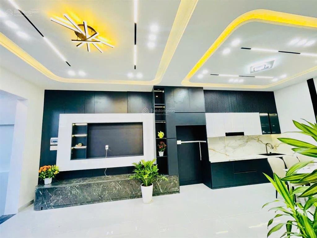 Bán villa mini vườn 2 tầng đẹp  mới gần bờ kè nam sông cái  giá tốt dt sổ 116.9m2. dtxd 147m2