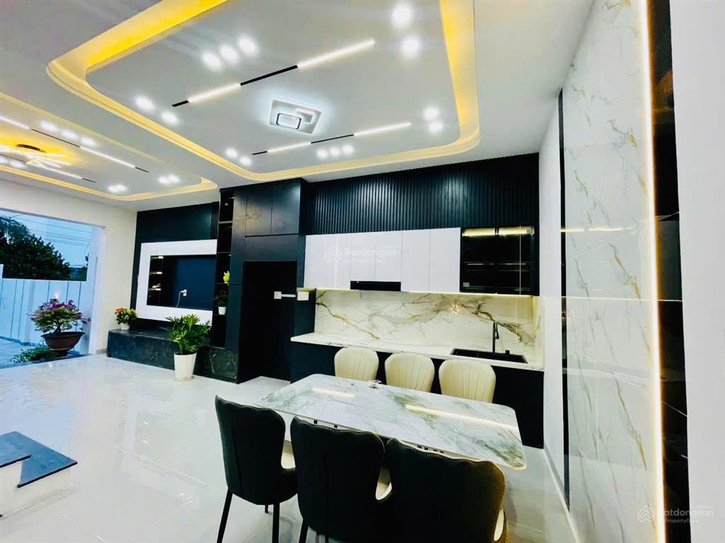 Bán villa mini vườn 2 tầng đẹp  mới gần bờ kè nam sông cái  giá tốt dt sổ 116.9m2. dtxd 147m2