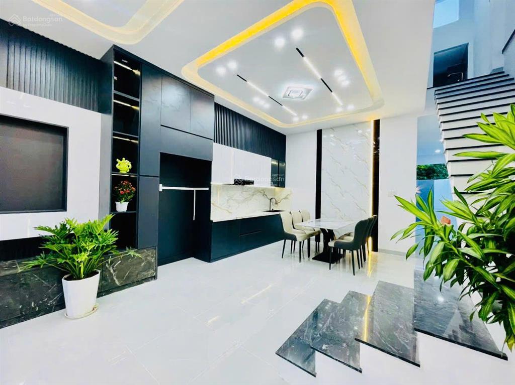 Bán villa mini vườn 2 tầng đẹp  mới gần bờ kè nam sông cái  giá tốt dt sổ 116.9m2. dtxd 147m2