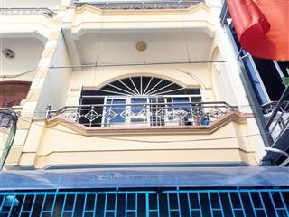Nhà 3 tầng 1 tum dt 52,6m2 trung tâm nha trang, đi bộ tắm biển chỉ 650m