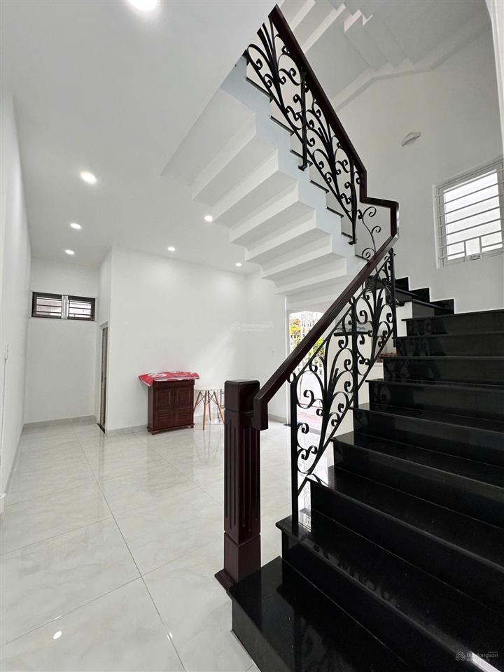Bán biệt thự biển an viên giá tốt  đã hoàn công 3 tầng 3 phòng ngủ, 4 nhà vệ sinh