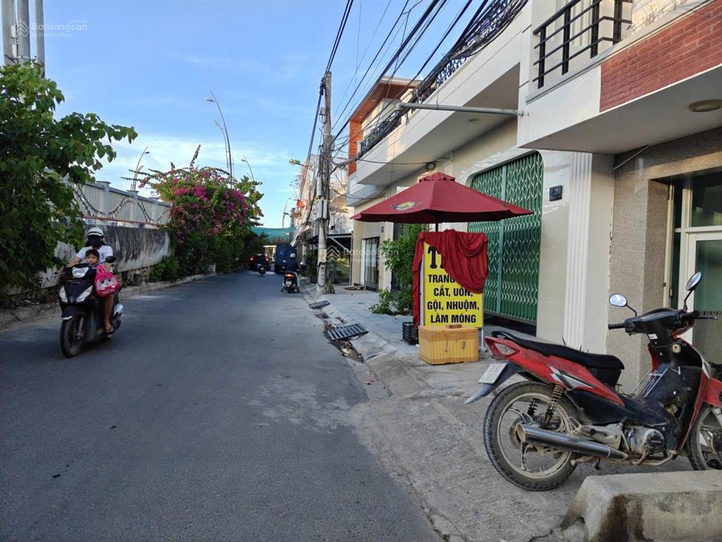 Bán nhà mặt tiến phong châu  ngay dự án sungroup  giá 4 tỷ 6