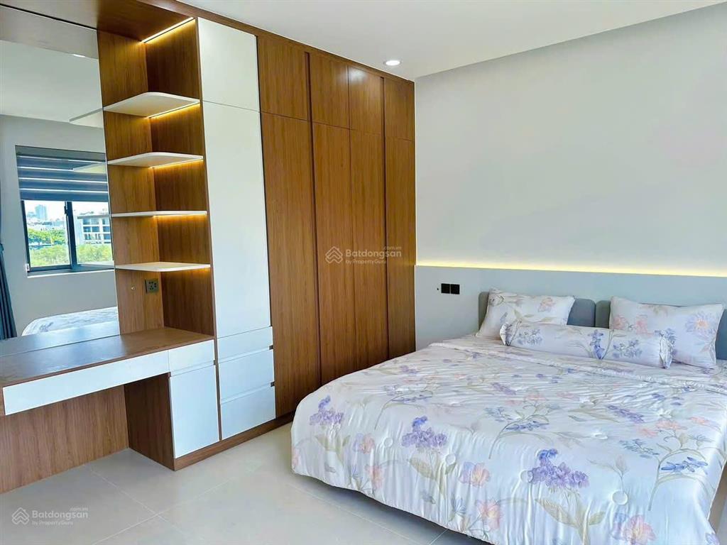 Nhà đẹp 3 tầng trung tâm nha trang  giá tốt nhất khu vực