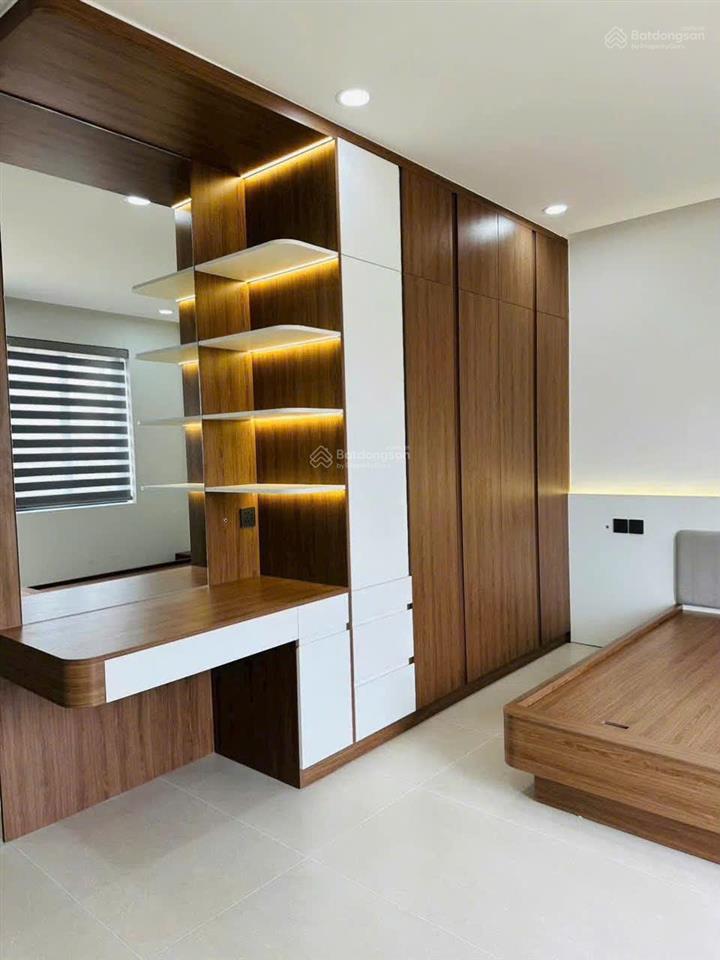 Nhà đẹp 3 tầng trung tâm nha trang  giá tốt nhất khu vực