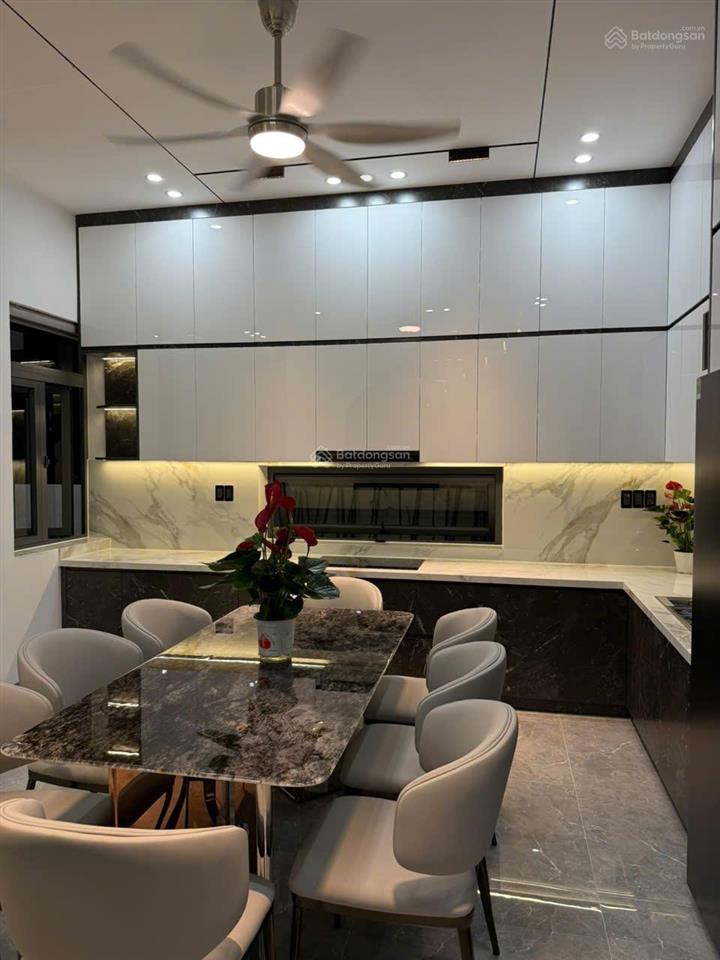 Siêu phẩm biệt thự vườn 3 lầu mê đúc ven nha trang