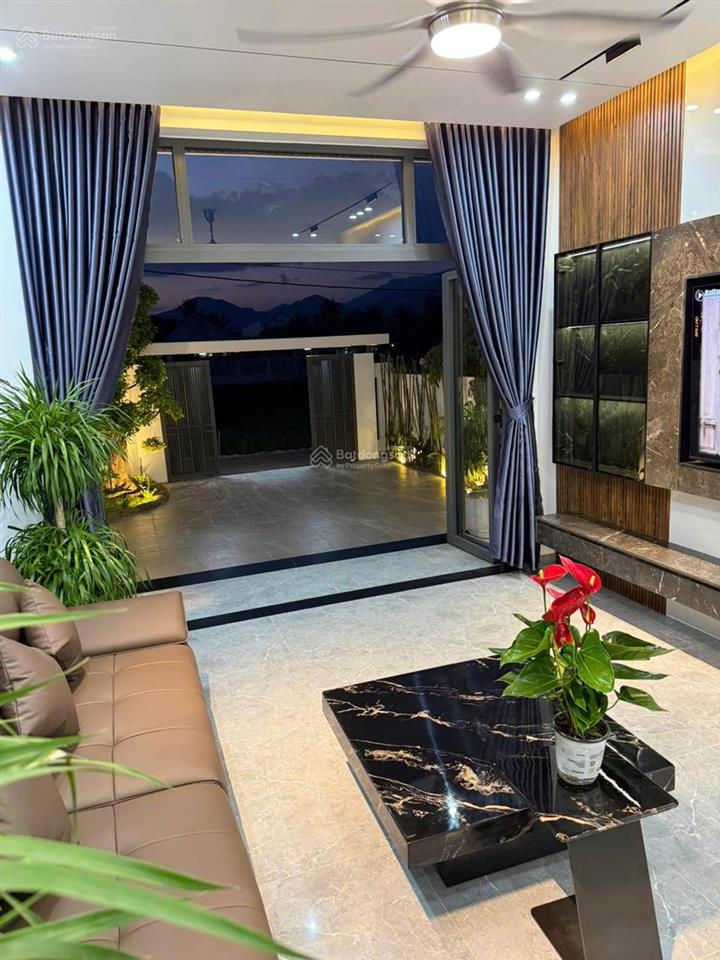 Siêu phẩm biệt thự vườn 3 lầu mê đúc ven nha trang