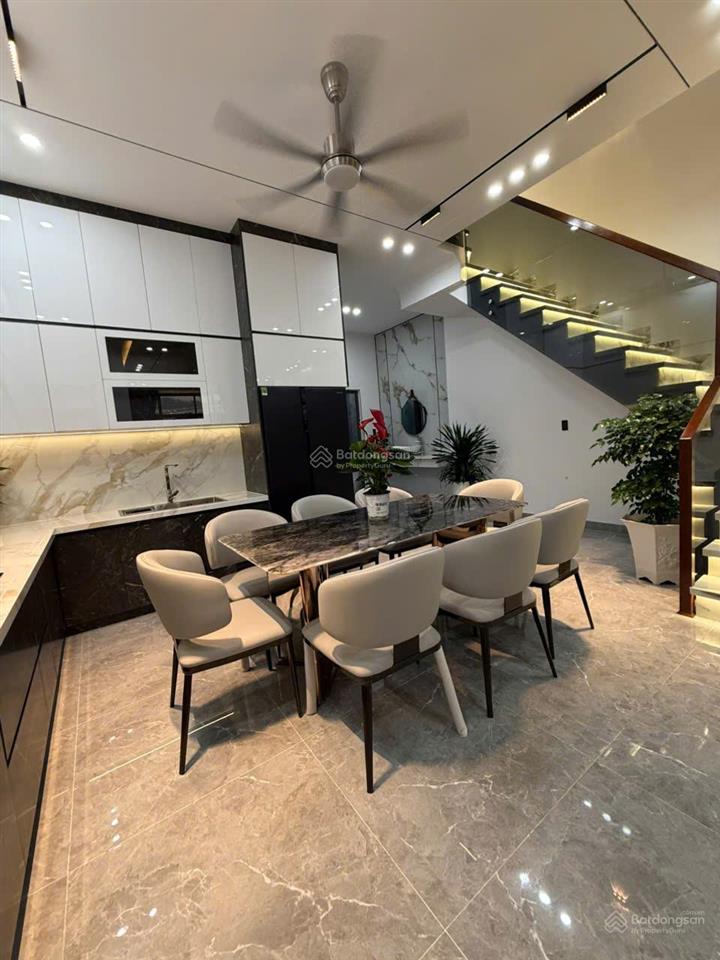 Siêu phẩm biệt thự vườn 3 lầu mê đúc ven nha trang